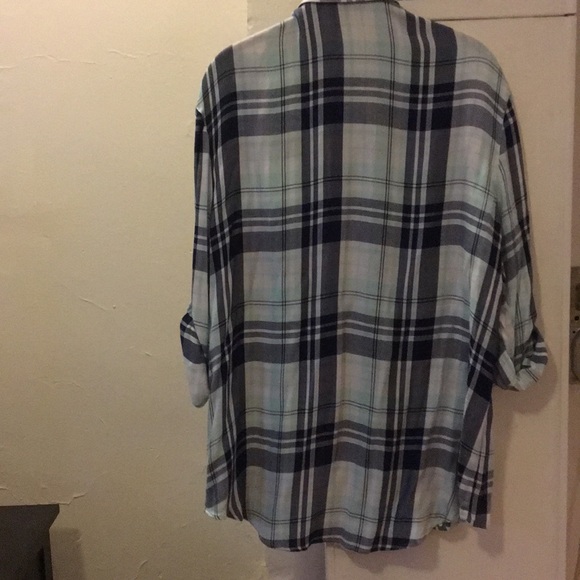 Express Plaid - Picture 4 of 5